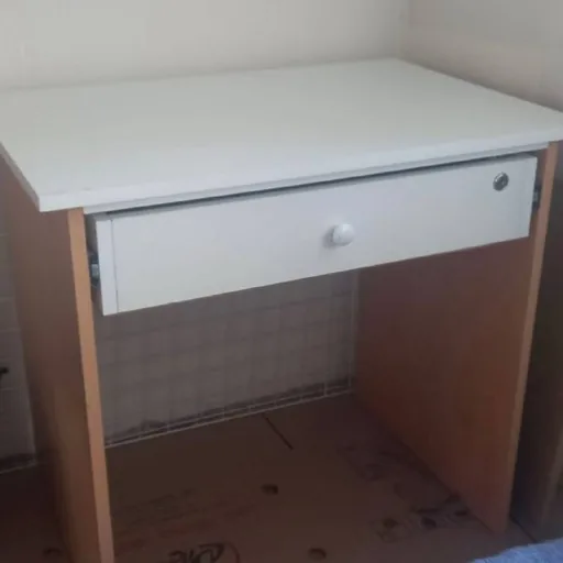 Стол