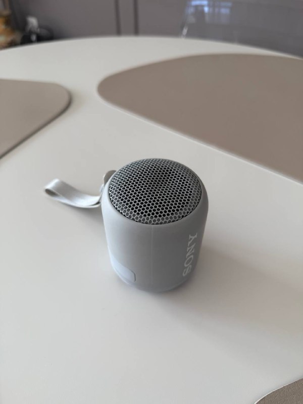 Портативная колонка Sony SRS XB12, Apple TV a1469