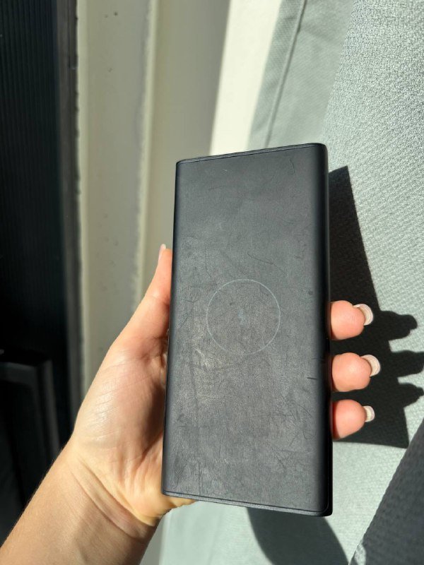 Повербанк Xiaomi с беспроводной зарядкой 2
