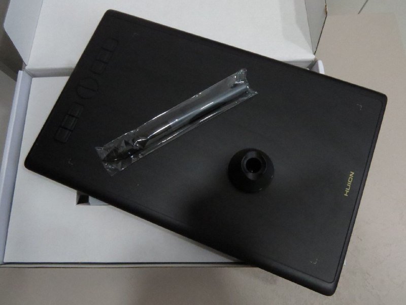 Графический планшет Huion Inspiroy H610X с пером PW100