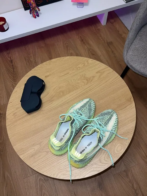 Adidas Yeezy Boost 350 V2 1