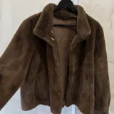 Полушубки из искусственного меха 1