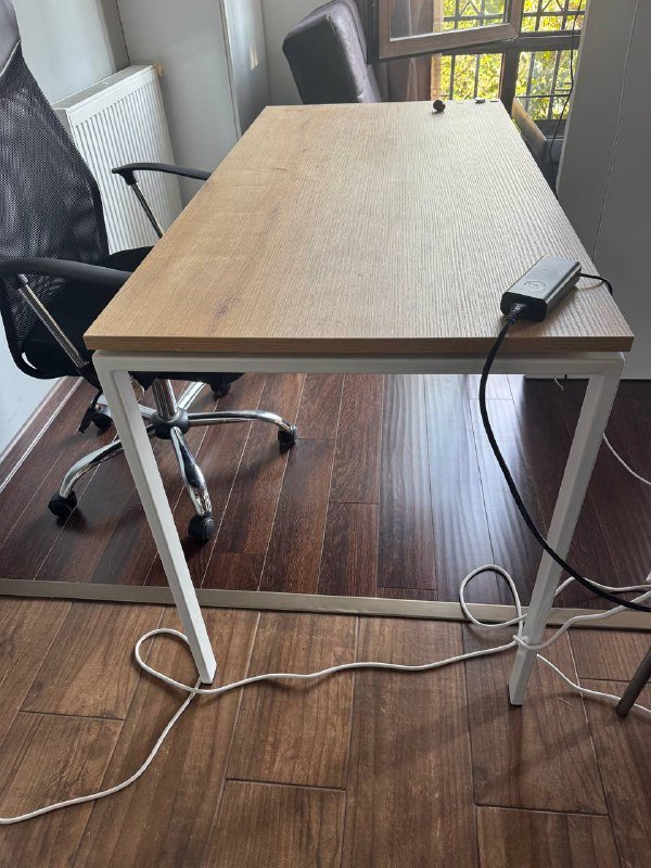 Стол, офисное кресло 2