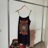 Джинсовая куртка Kenzo, шелковая рубашка MaxMara, рубашка Baroque, джинсы Heron Preston, джинсы Urban Outfitters 5