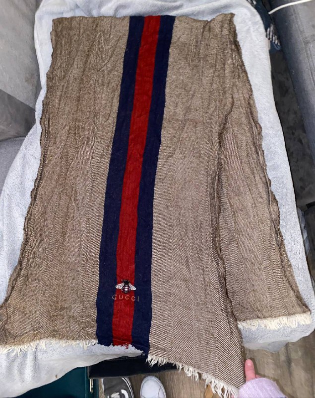 Майка/короткое платье DESIGUAL, юбка-мини CROPP, шарф GUCCI 4