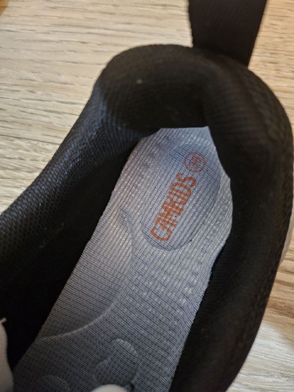 Детские кроссовки 38 EU 4