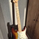 Fender Squier Affinity Stratocaster 1