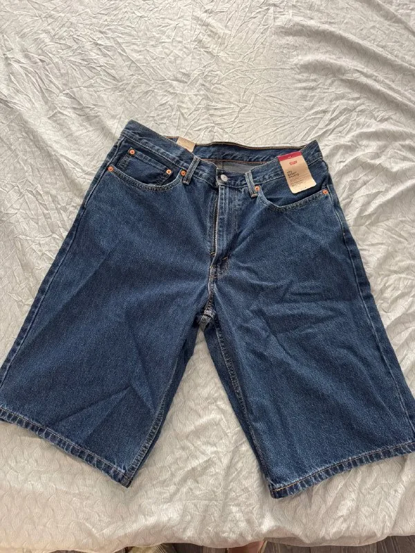 Levi’s 470 baggy shorts 1