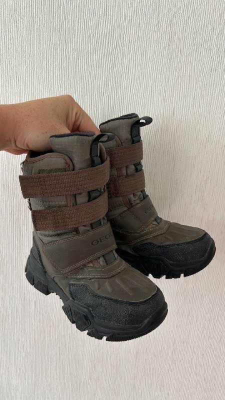 Детские зимние непромокаемые сапоги Geox размер 28