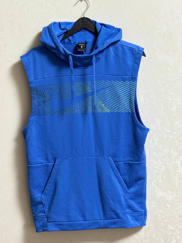 Шорты Adidas, джинсовая куртка, куртка Bershka, кофта Nike, спортивная кофта, кофта Bershka, джинсы 5