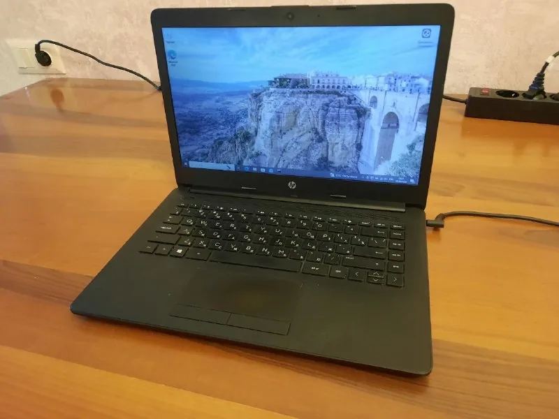 HP 14-cm0006ur ноутбук