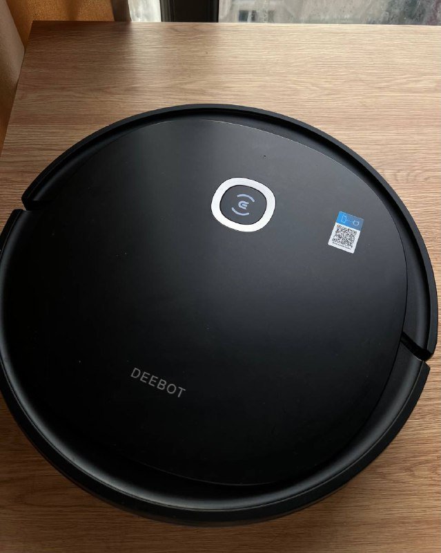 Робот пылесос DEEBOT