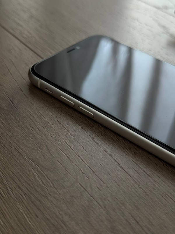 iPhone 11 64GB 3