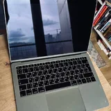 MacBook Air 13 2019 1