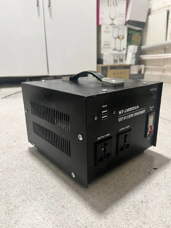 Стабилизатор ST-2000VA 2