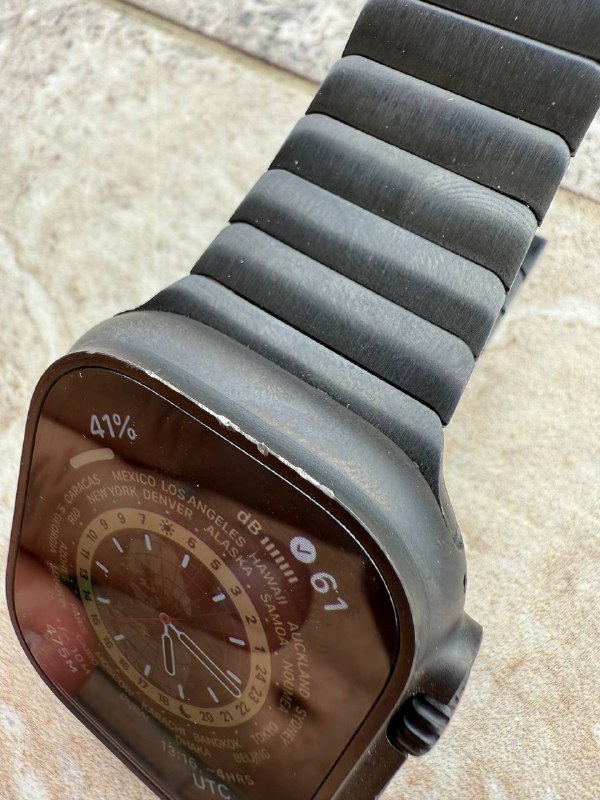Apple Watch Ultra 2 black 2