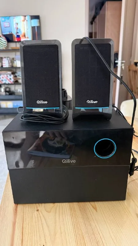 Колонки Qilive 2.1 с сабвуфером 1