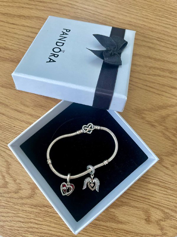 Браслет Pandora с подвесками, оригинал, б/у