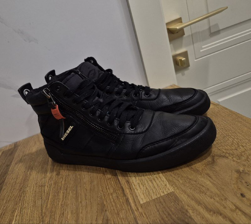 кожаная куртка, косуха, кожаные ботинки 6