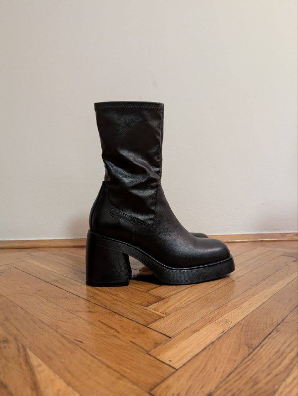 Ботинки vagabond, кеды convers, женская обувь