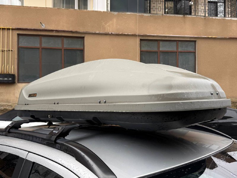 Автобокс Turino Medium и аэродинамические поперечины Turtle Air-2