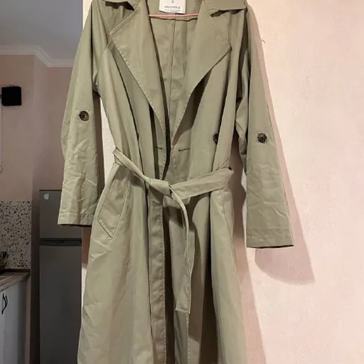 Женский тренч Stradivarius