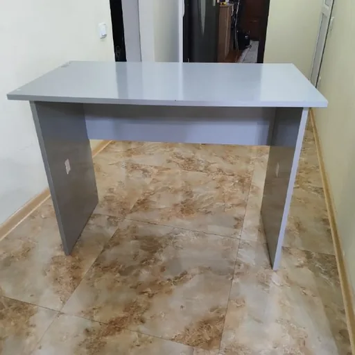 Компьютерный стол 100×55×75 см