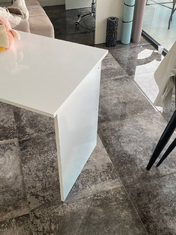 широкий белый компьютерный стол 3