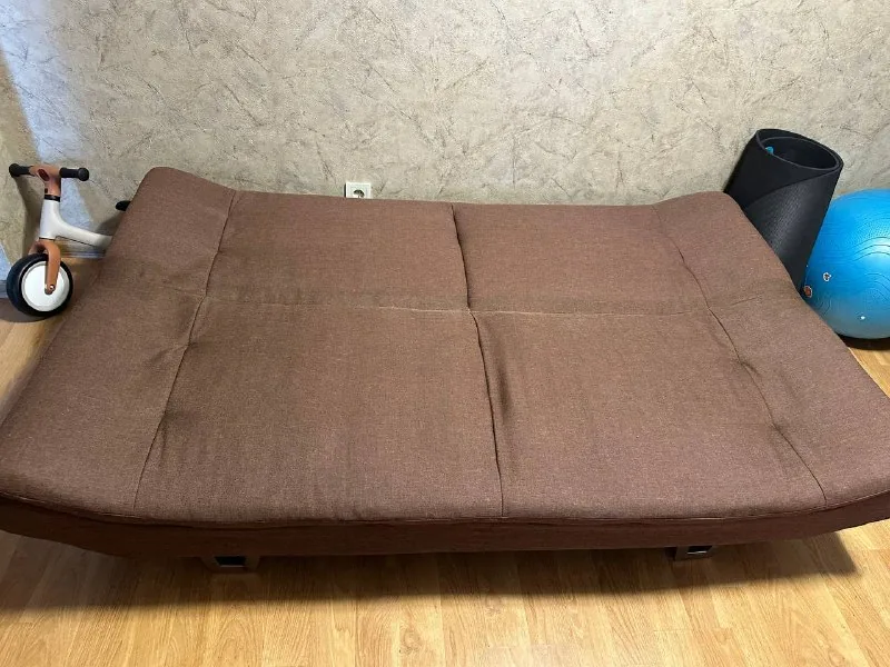 Раскладной диван 1