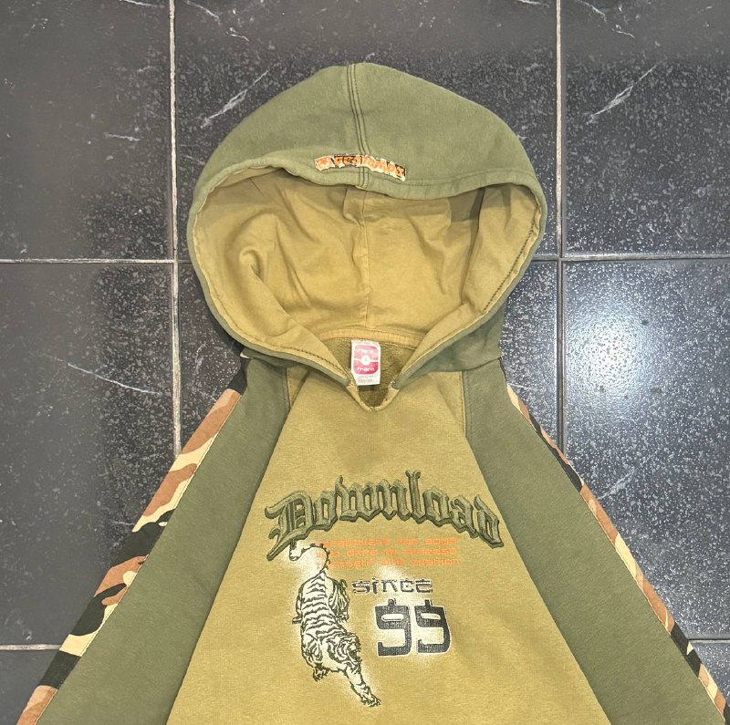 Hoodie size L 5