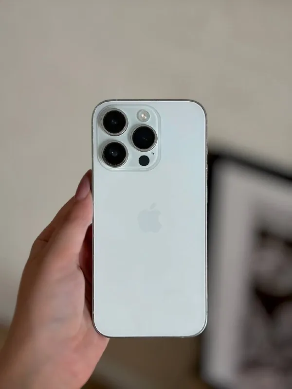 iPhone 16 Pro Max, iPhone 15 Pro, iPhone 13, iPhone 15 Pro Max, MacBook Air, PS5 Slim, iPad Pro