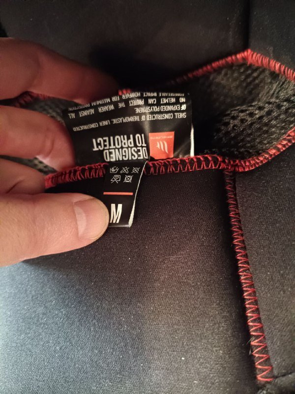 Кофемолка, сумка, мотошлем с защитным чехлом по 50 лари 4