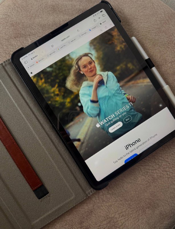 iPad Air 4-го поколения 64 GB с Apple Pencil и чехлом 1