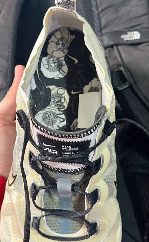 Nike Air VaporMax 2019 SE Size 42 shoes 2
