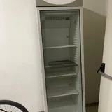Витринный холодильник 2