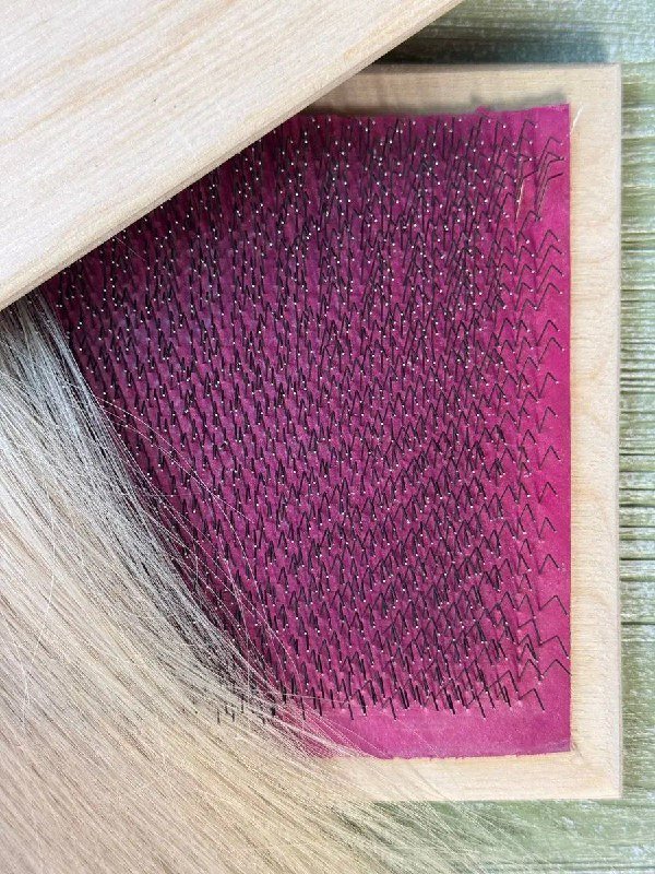 твёрдая карта для разбора и капсуляции волос