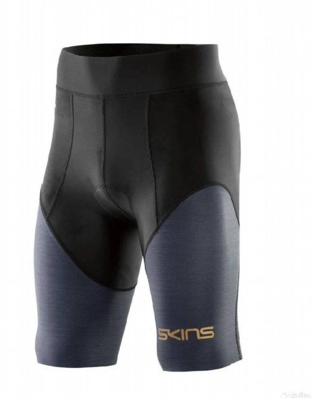 Кардиган Zara, шорты Skins, леггинсы Nike, шорты Adidas, толстовка Adidas, пуховик Ellesse, брюки Ted Baker, свитер H&M, треккинговые брюки Fjallraven 4