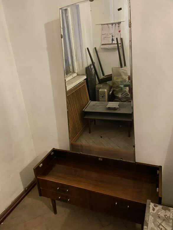 Шкаф, диван 4