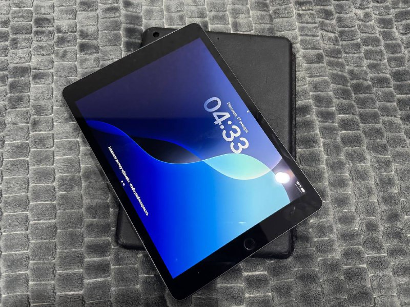iPad 9th generation 256GB, зарядка и чехол 2