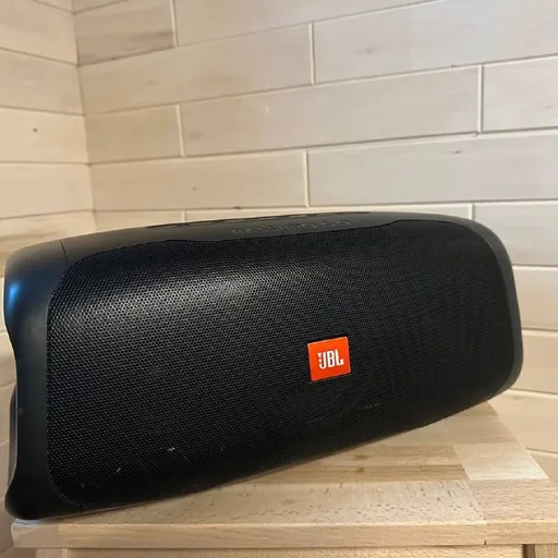 JBL BassPro Go сабвуфер-портативная колонка
