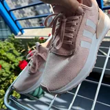 Кроссовки Adidas 1