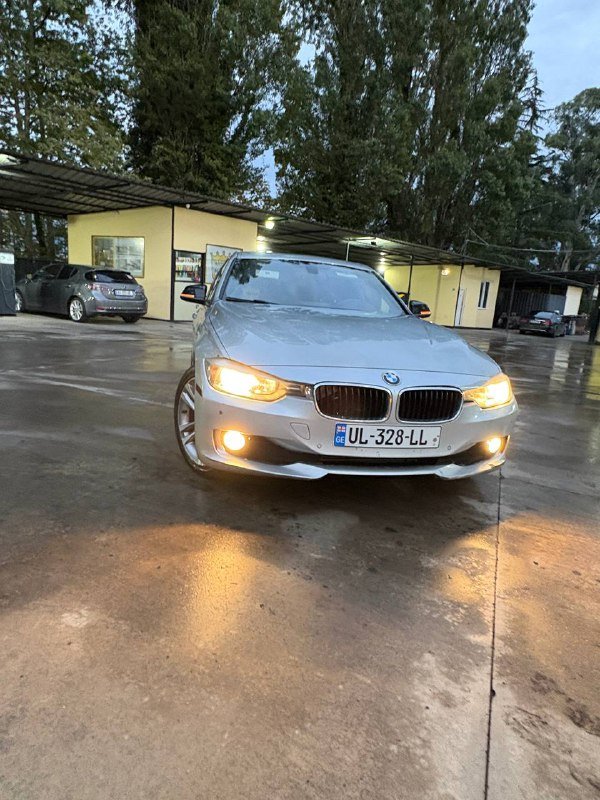 BMW 328 I 2015 года 3