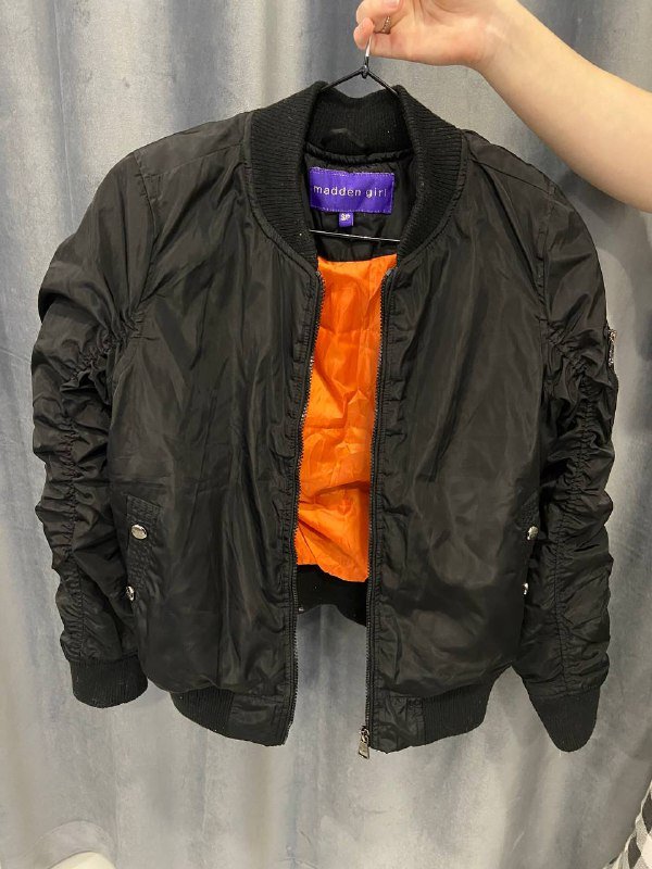 Куртка-бомбер черная с оранжевой подкладкой размер S 3