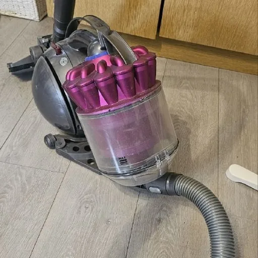 Пылесос Dyson DC 37