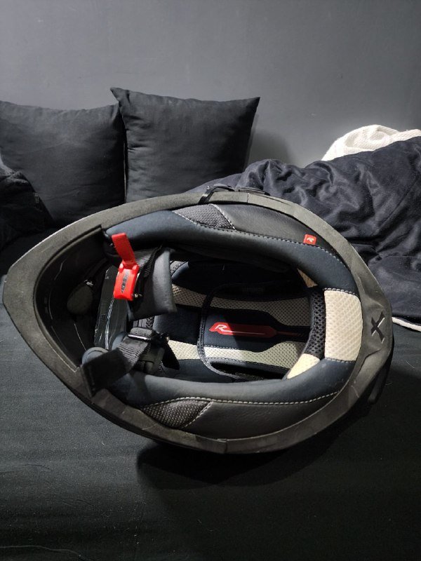 Шлем NEXX оригинальный б/у размер XL 9