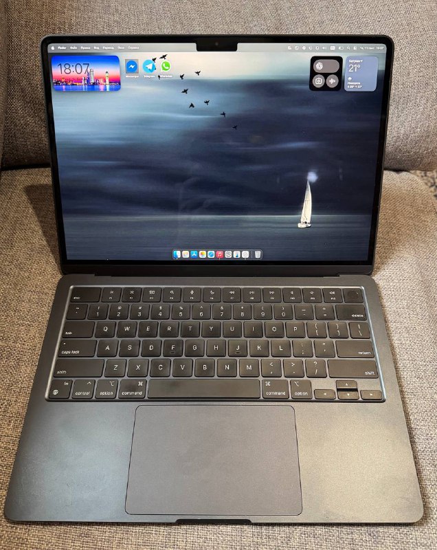MacBook Air M2 2022 с 8 ГБ ОЗУ