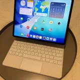 iPad Pro 13 6gen M2 Wi-Fi Cellular 256GB, Apple Magic Keyboard 1