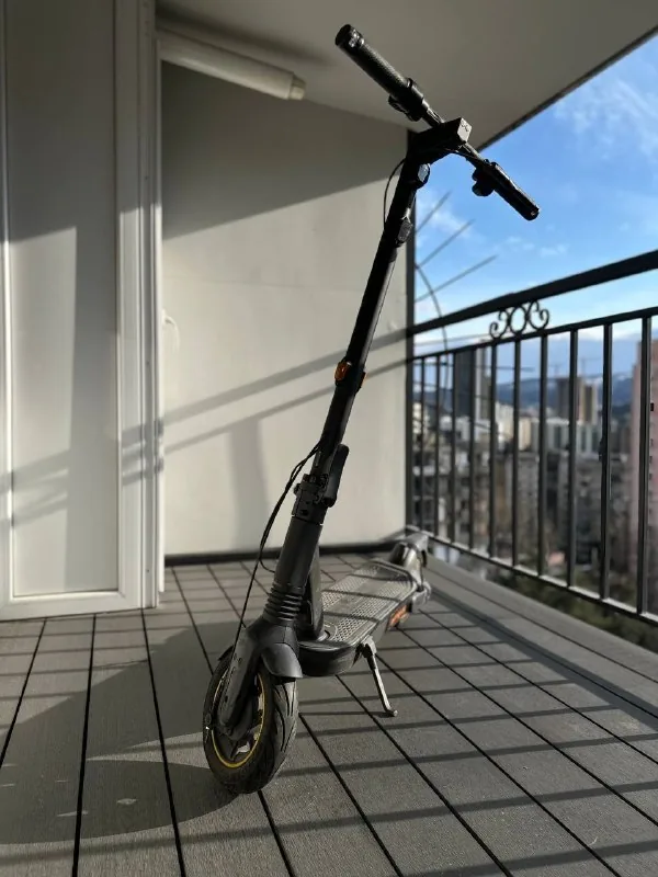 Ninebot Max G2 электросамокат 1