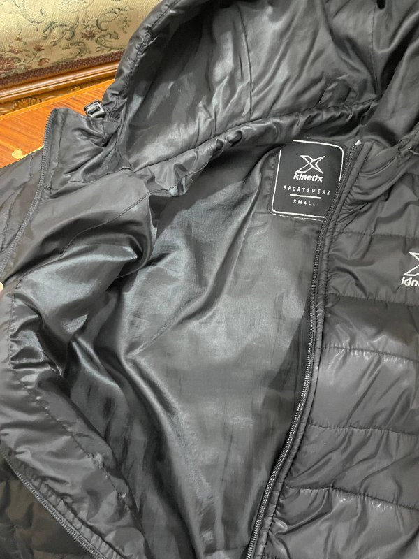 Черная куртка спортивная размер S, M 4