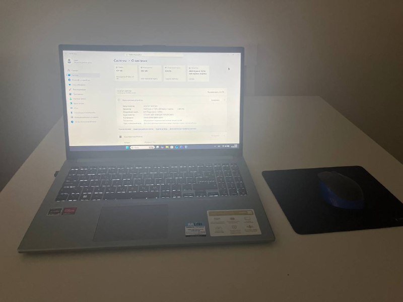 Ноутбук ASUS Vivobook go 15 E1504FA, мышка Logitech, коврик